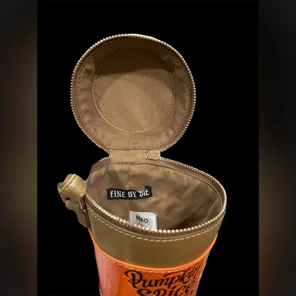 NWT Pumpkin Spice Latte crossbody bag!! Great for a fall accessory or Halloween - Picture 7 of 10